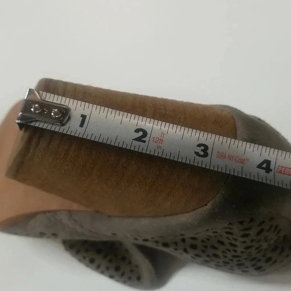 Jeffrey Campbell Cut out Suede Block Heel Slip on Bootie Boots Women's 10 - Picture 9 of 12